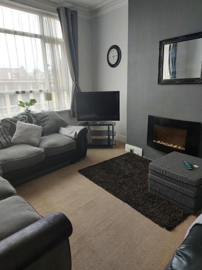 Sandyrise Holiday Lets Apartment Scarborough Exterior photo